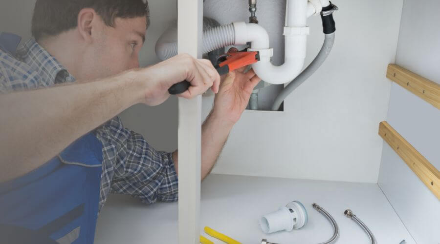 Expert burst pipe repair services in Creston, IA